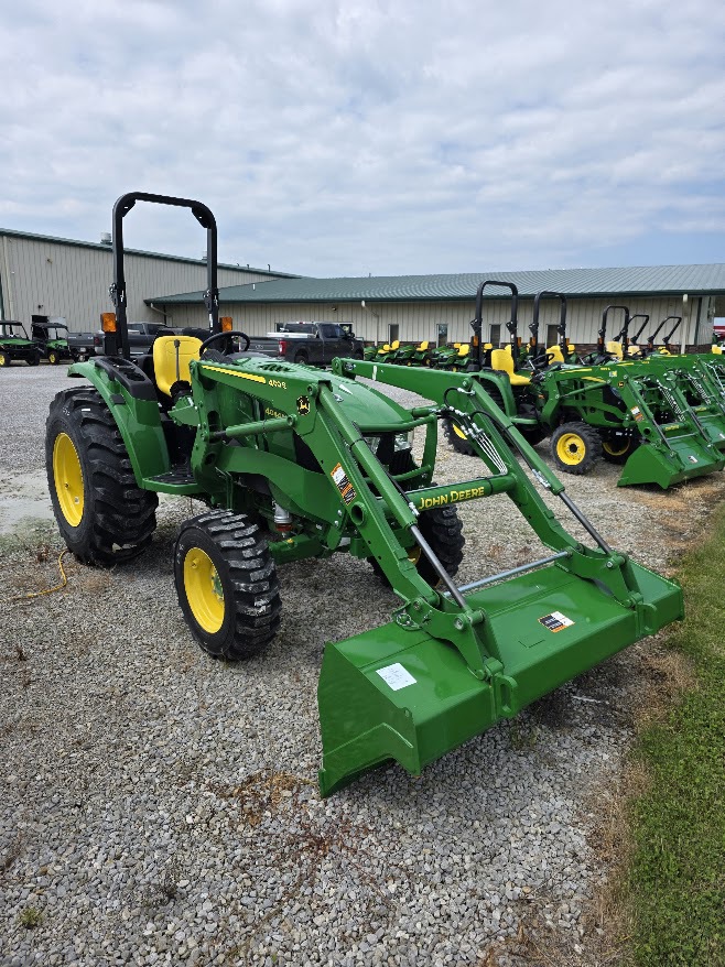 2025 John Deere 4044M Image 4