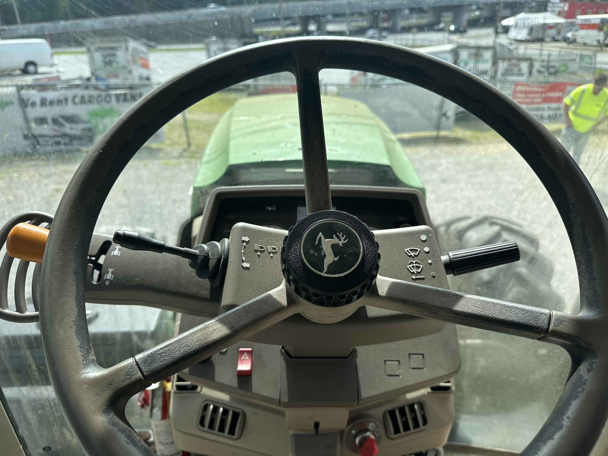 2017 John Deere 6145M Image 18