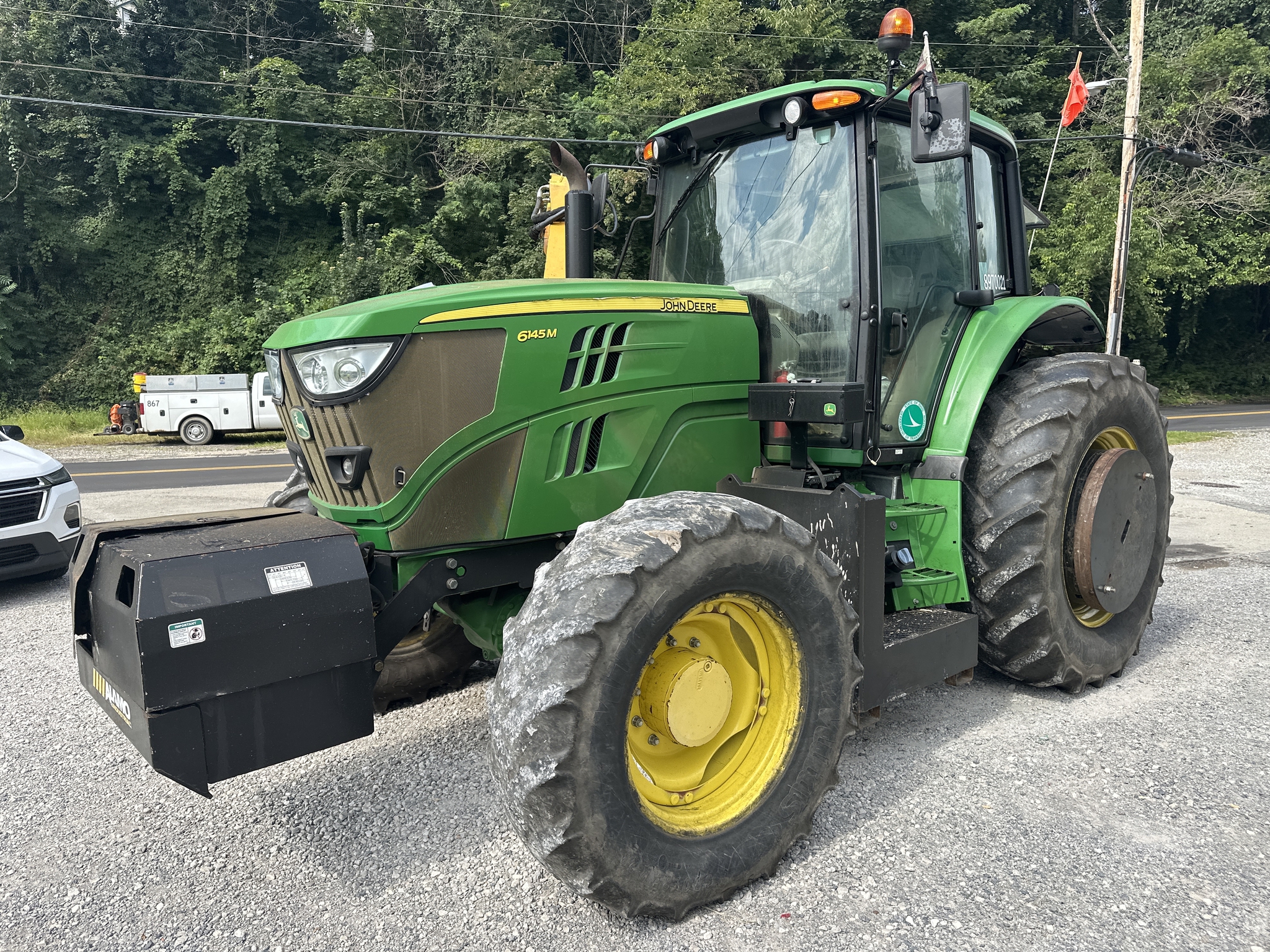 2017 John Deere 6145M Image 1