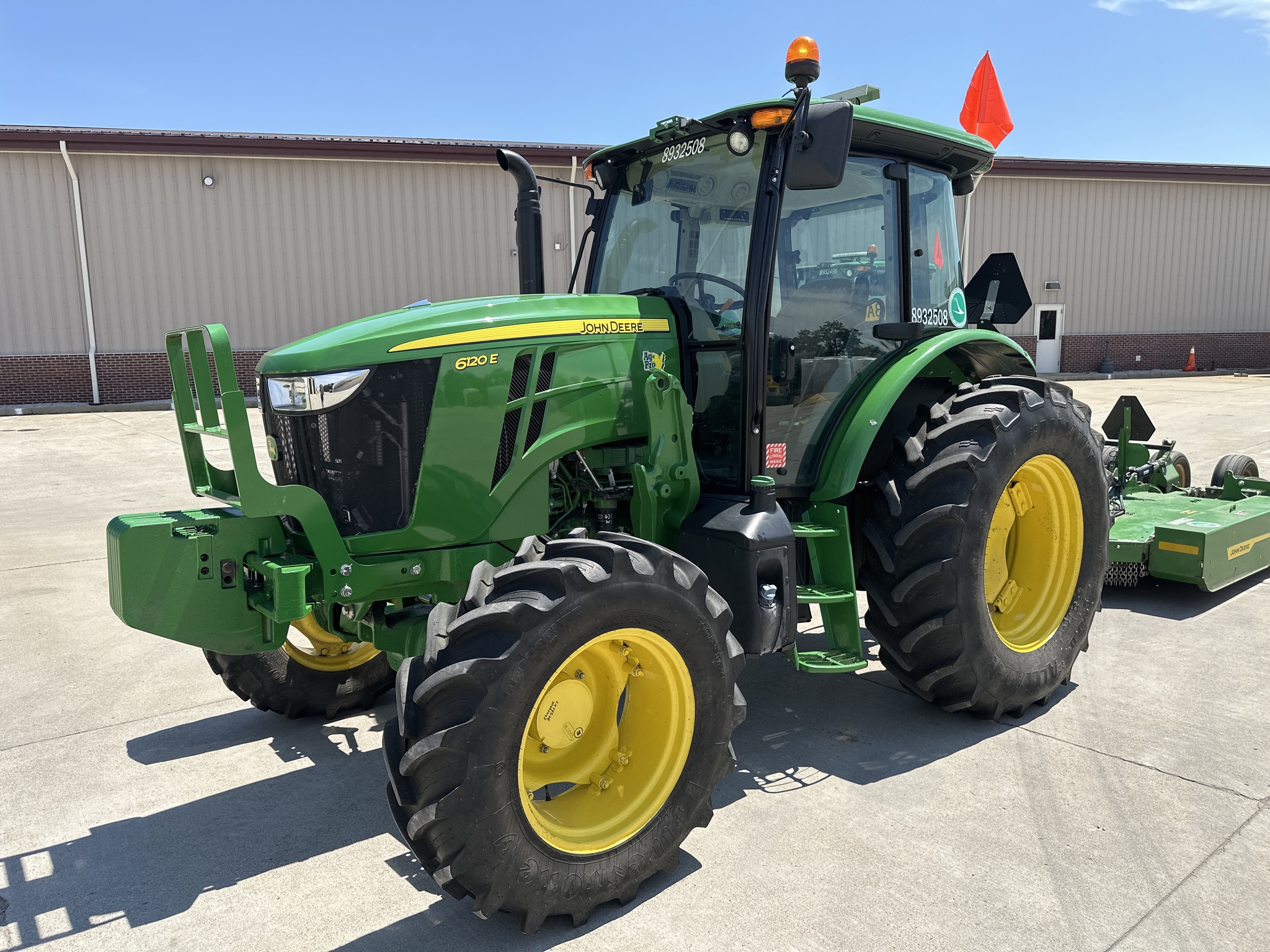 2023 John Deere 6120E Image 1