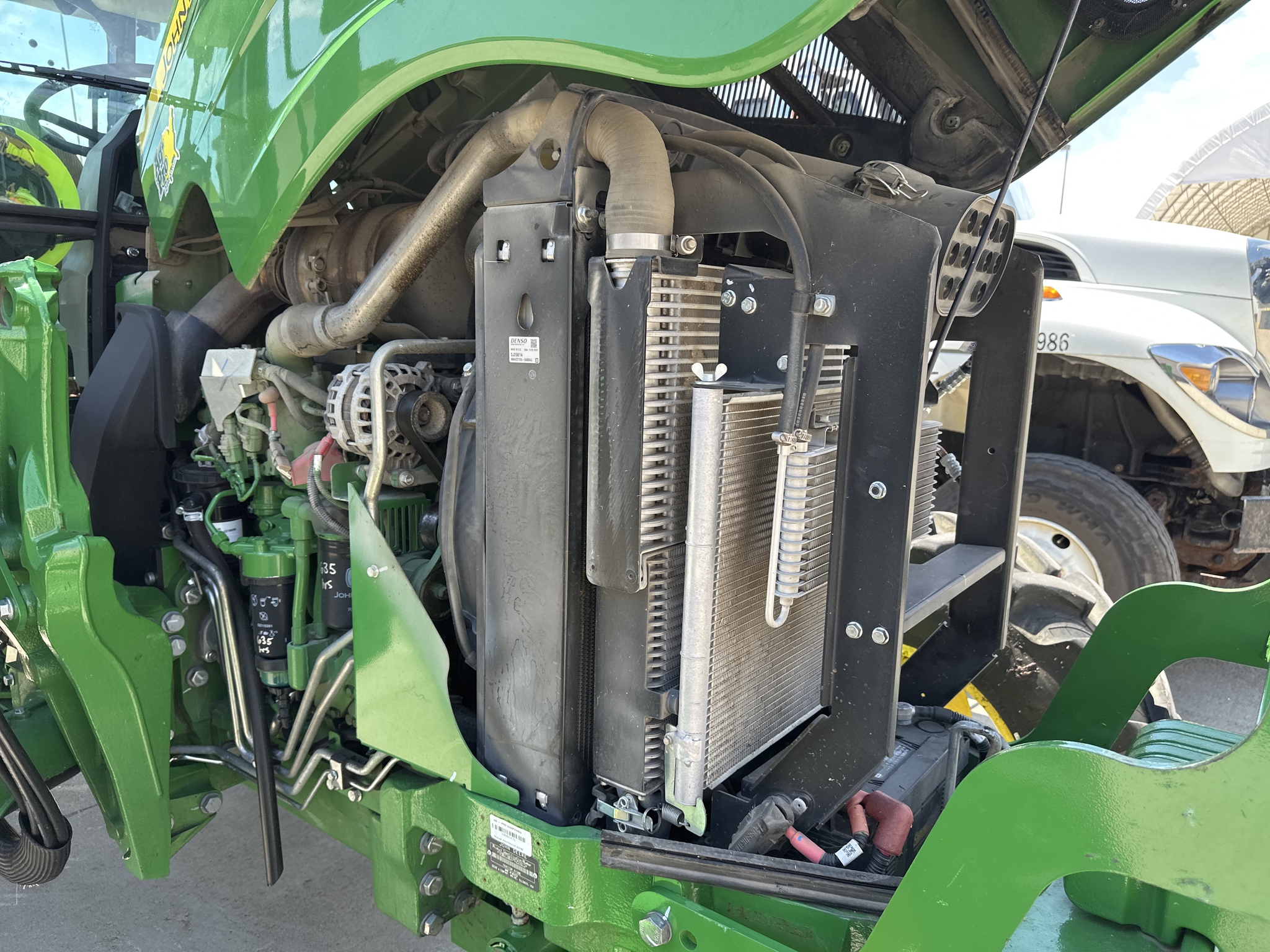 2023 John Deere 6120E Image 20