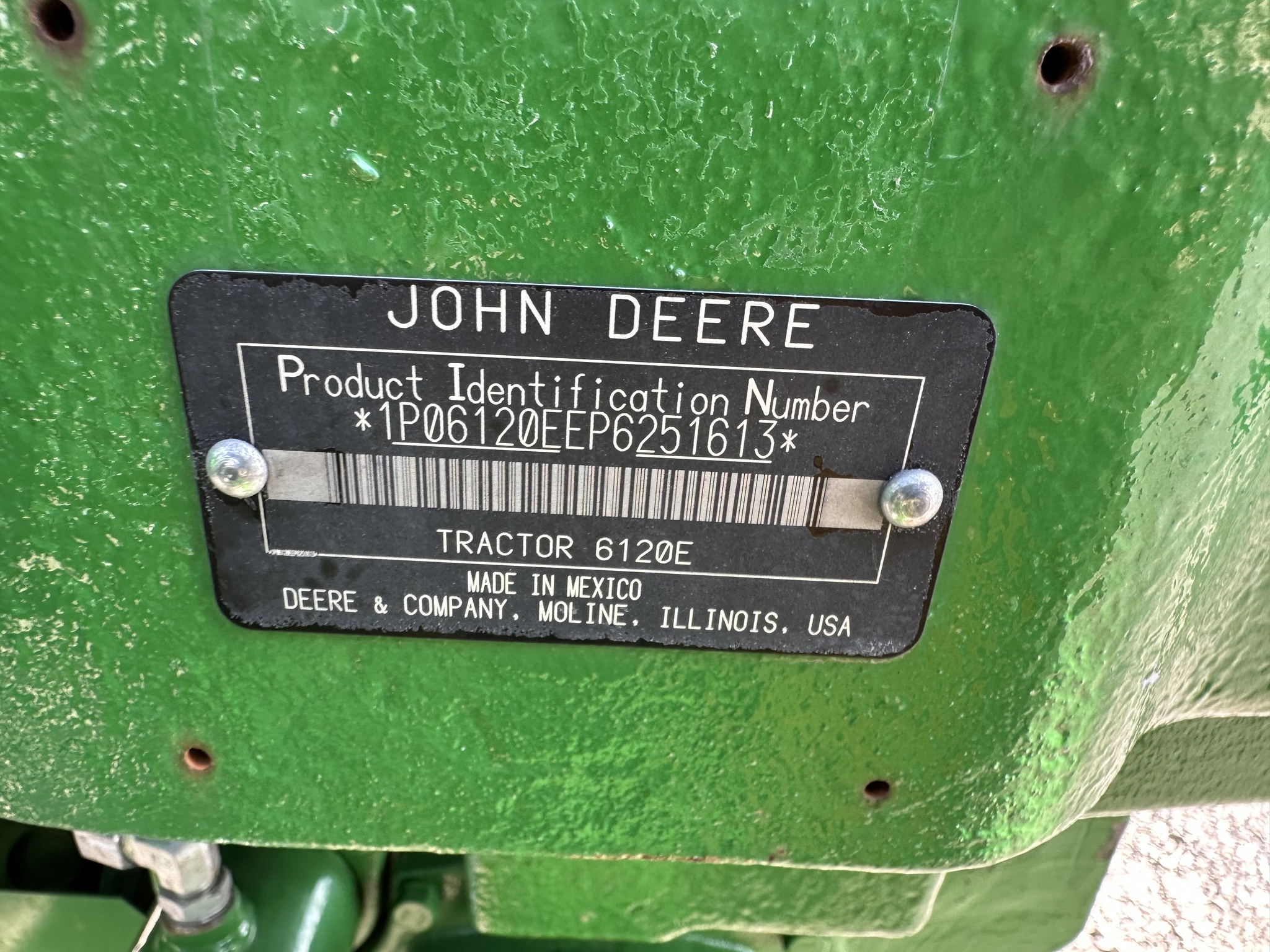2023 John Deere 6120E Image 29