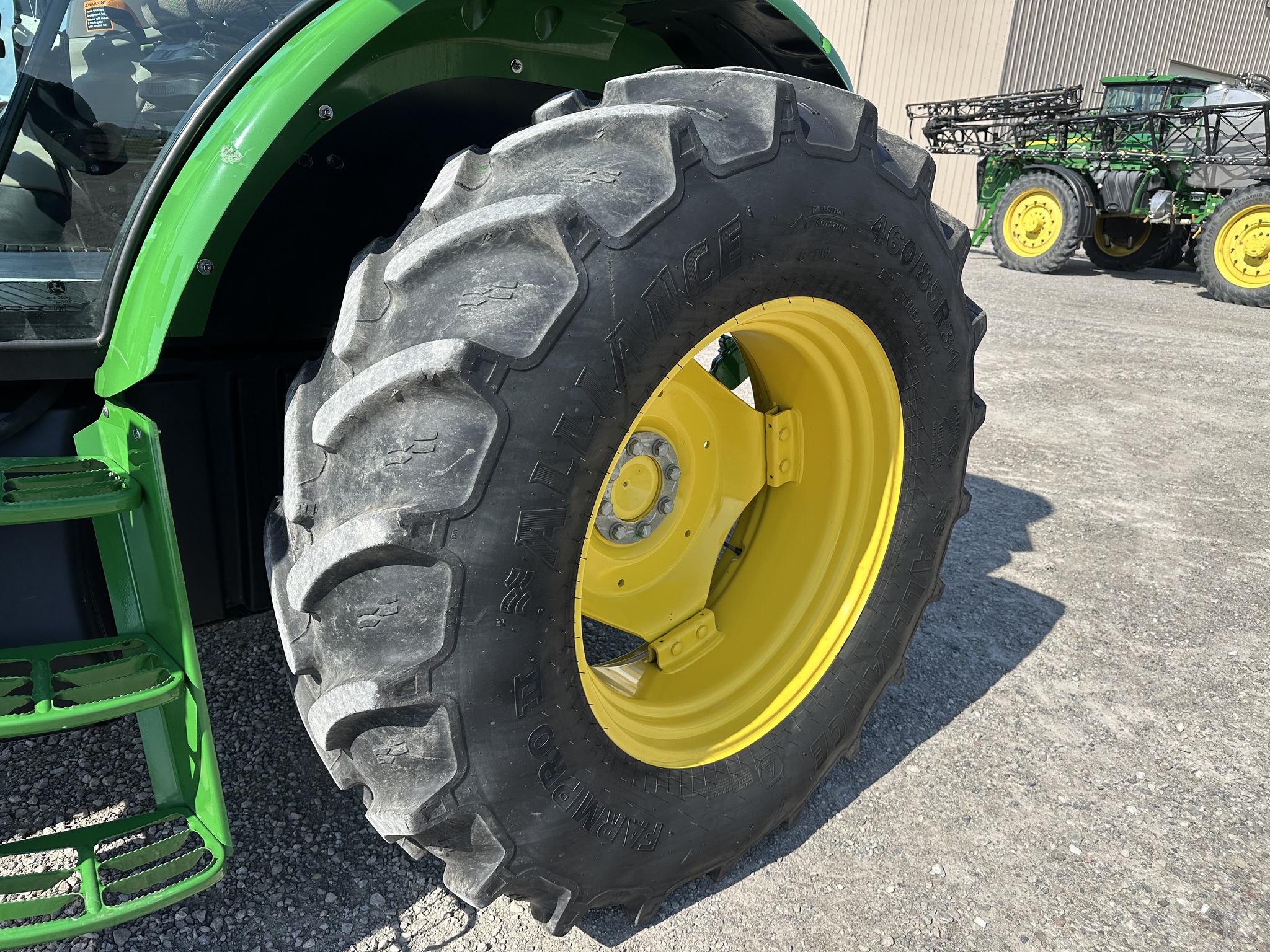 2023 John Deere 6120E Image 13