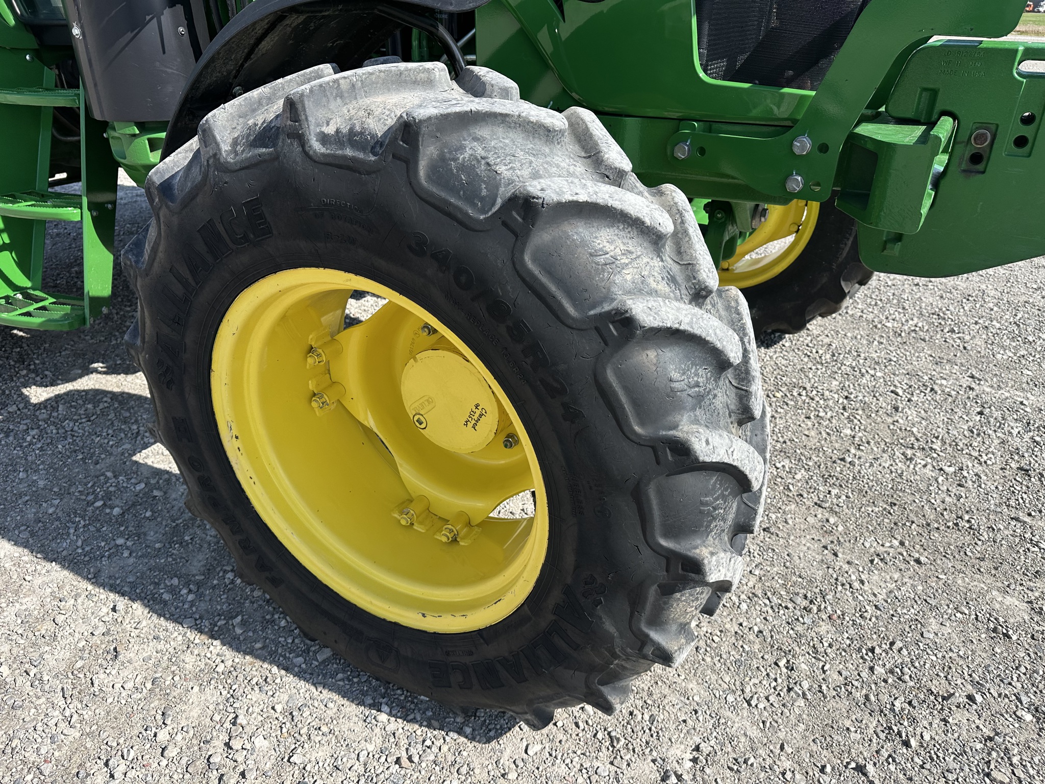 2023 John Deere 6120E Image 11