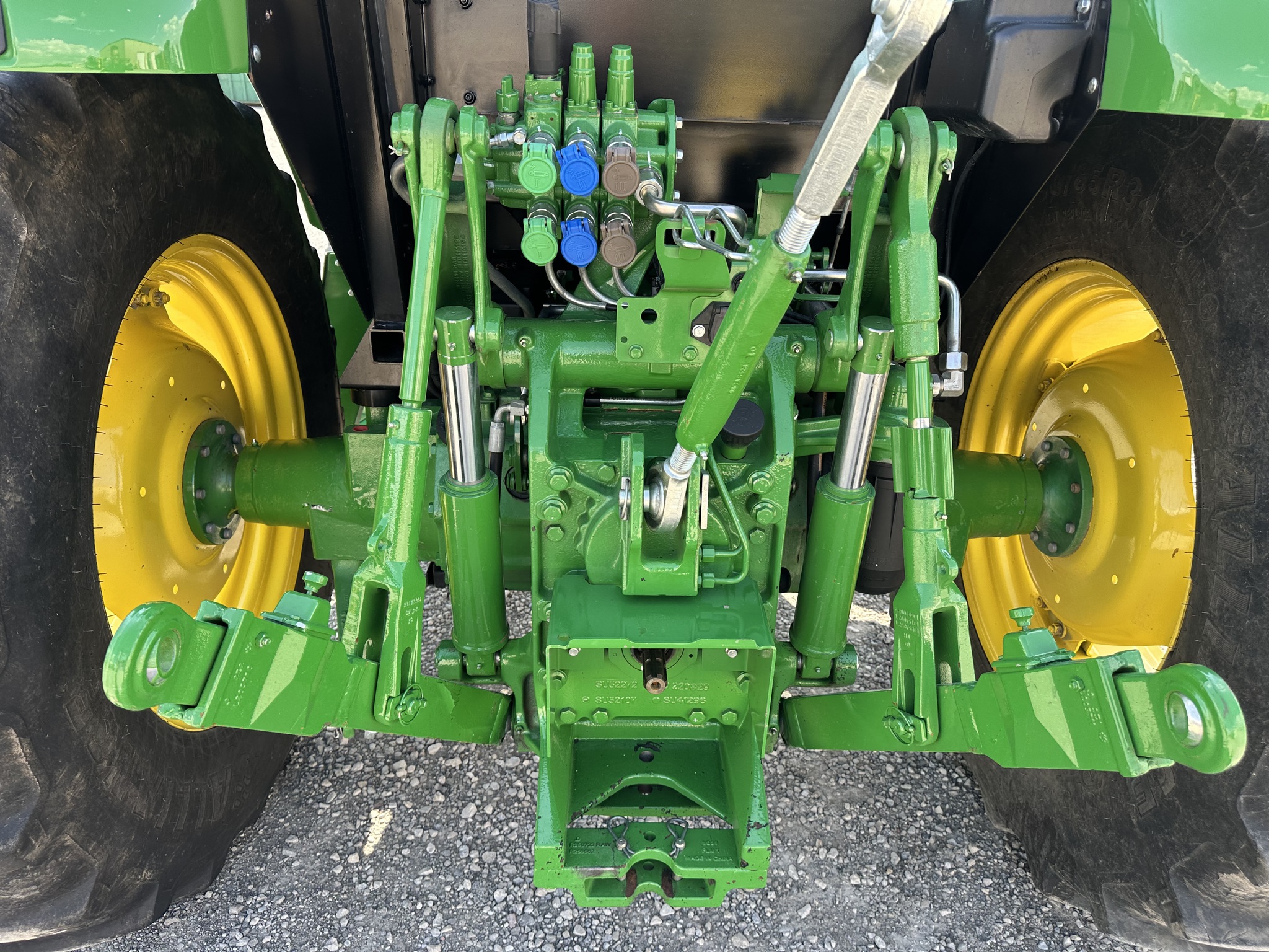 2023 John Deere 6120E Image 20