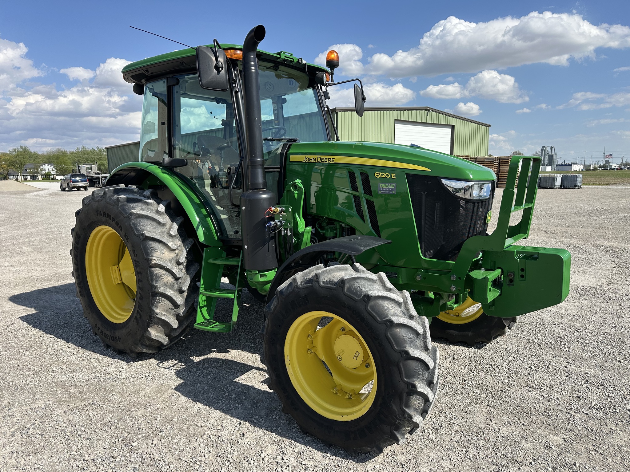 2023 John Deere 6120E Image 7