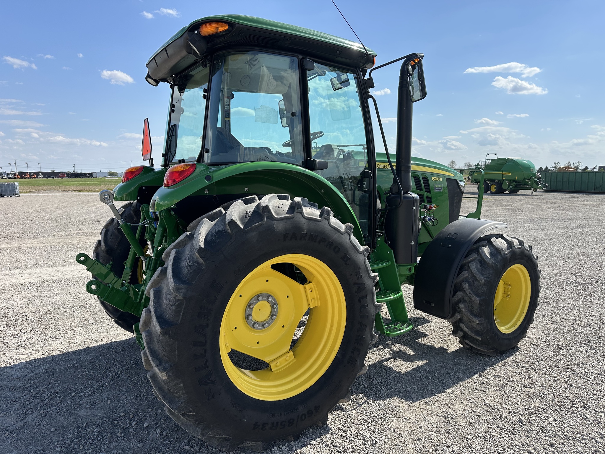 2023 John Deere 6120E Image 5