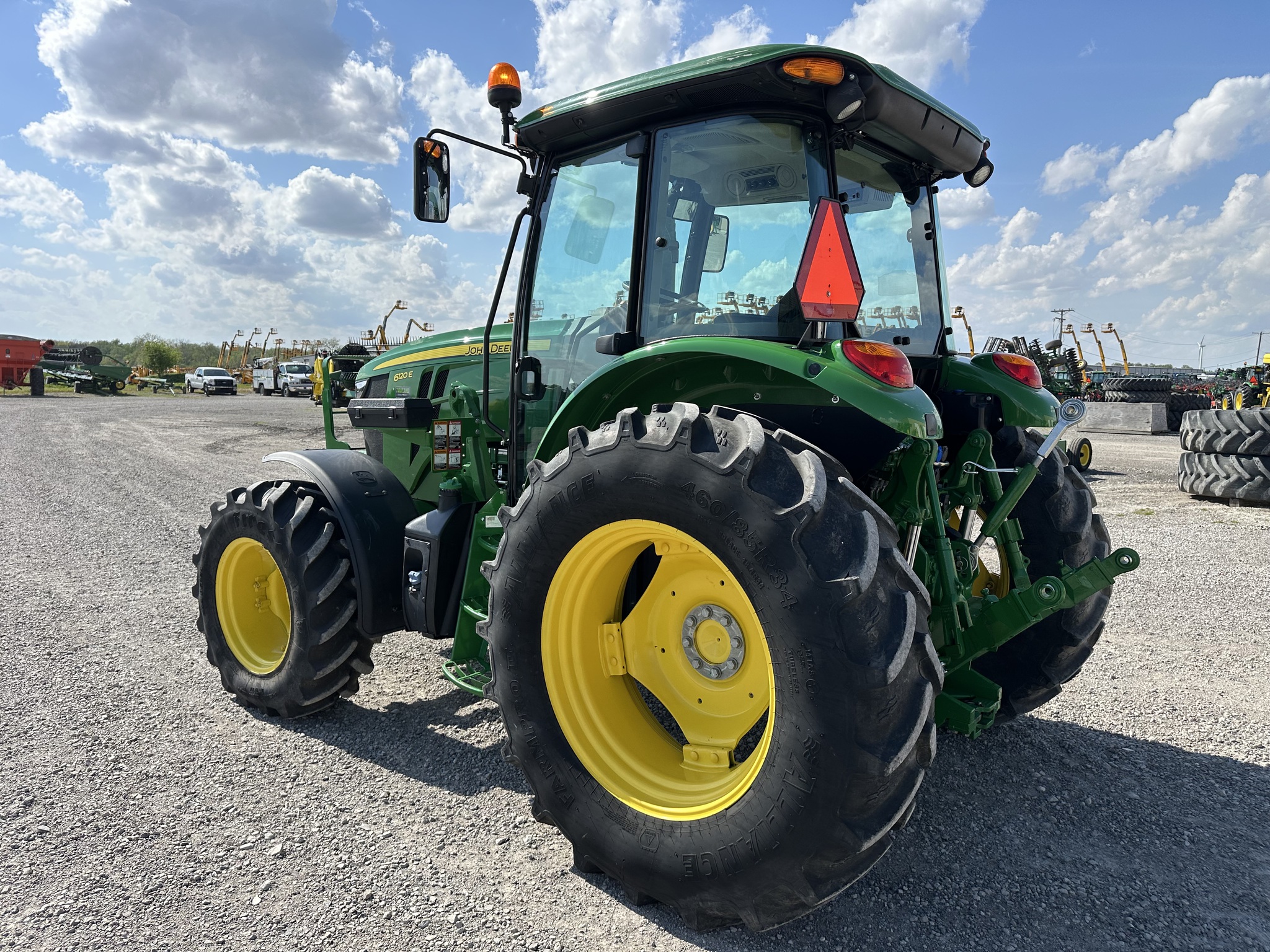 2023 John Deere 6120E Image 3