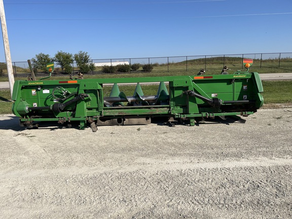 2008 John Deere 608C - Photo6