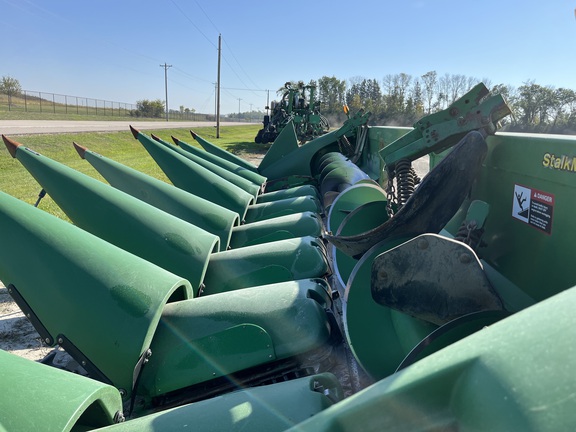 2008 John Deere 608C - Photo9