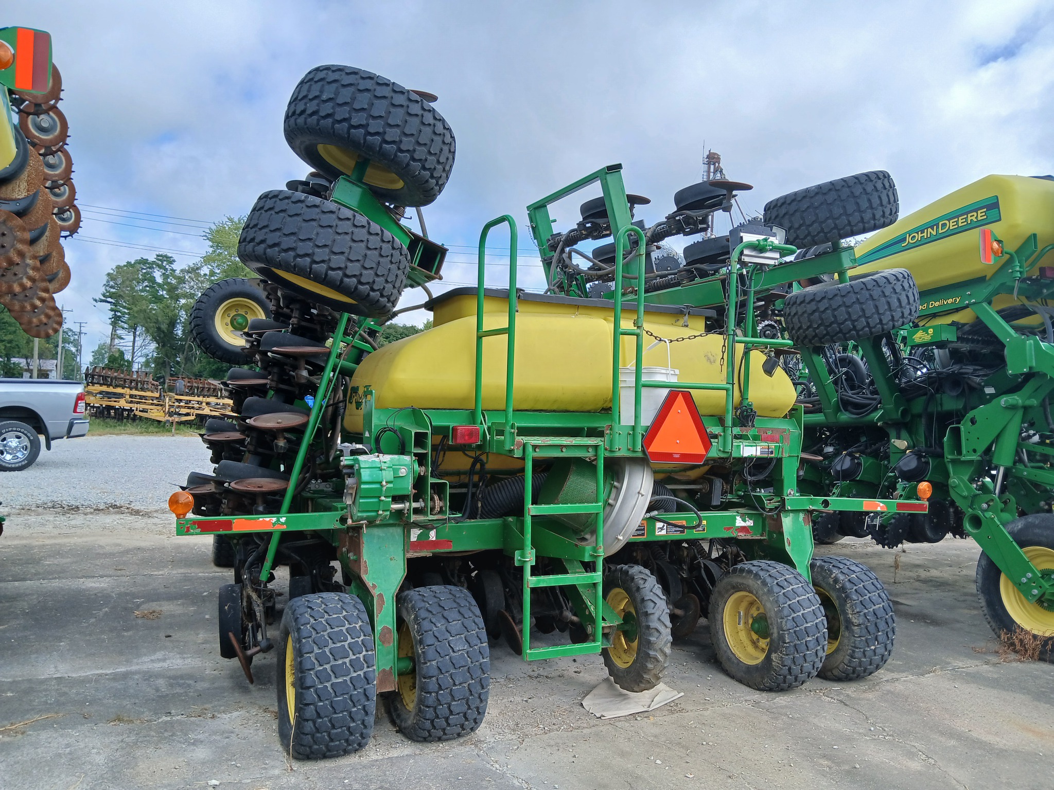 2008 John Deere 1990 Image 3