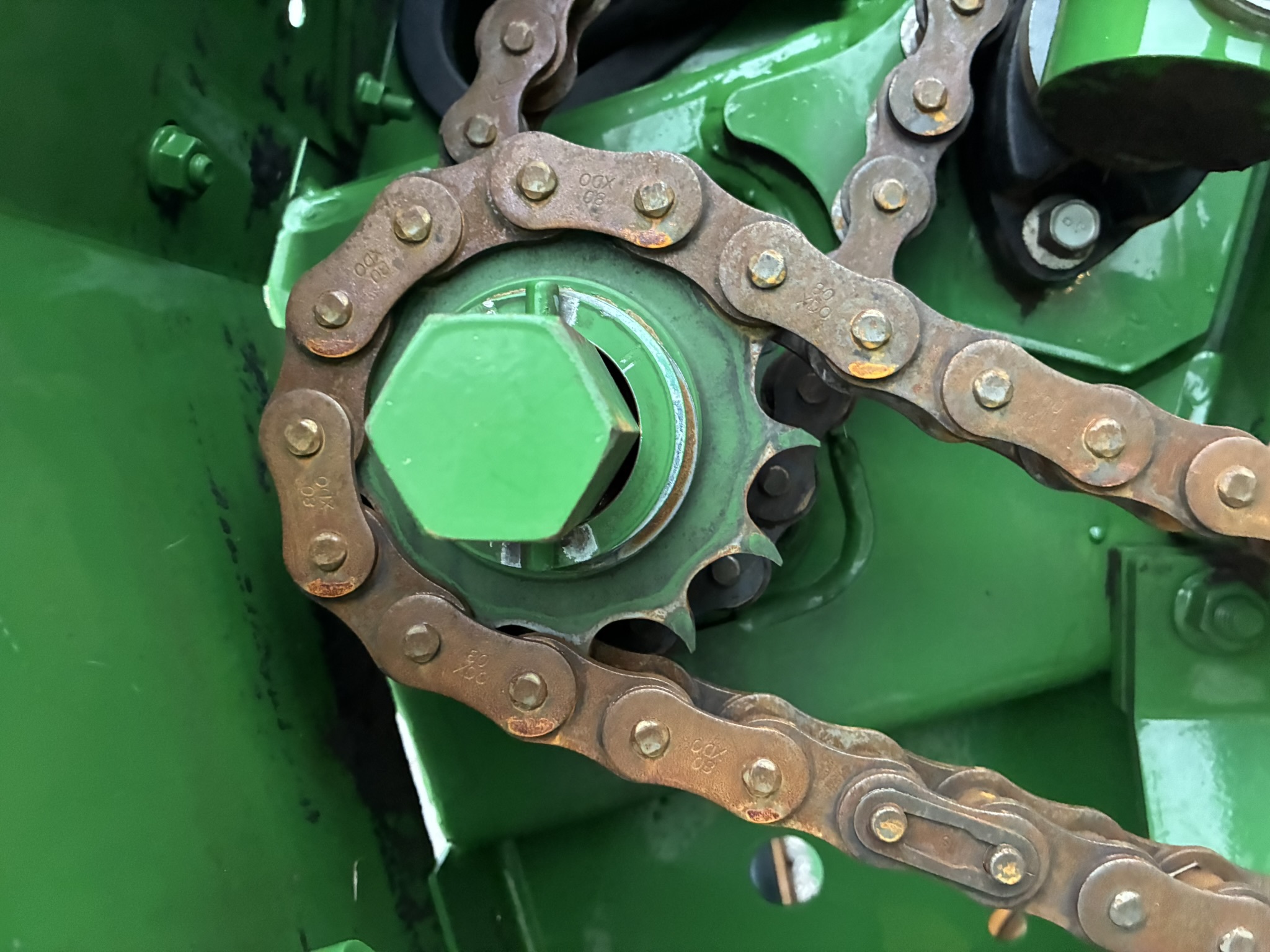 2021 John Deere 560M Image 12