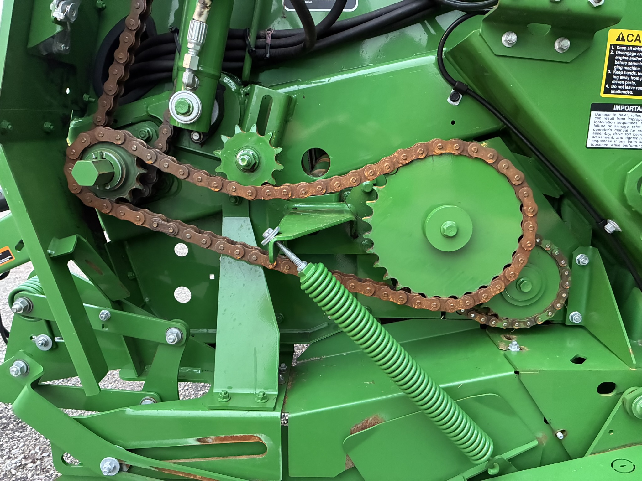 2021 John Deere 560M Image 13