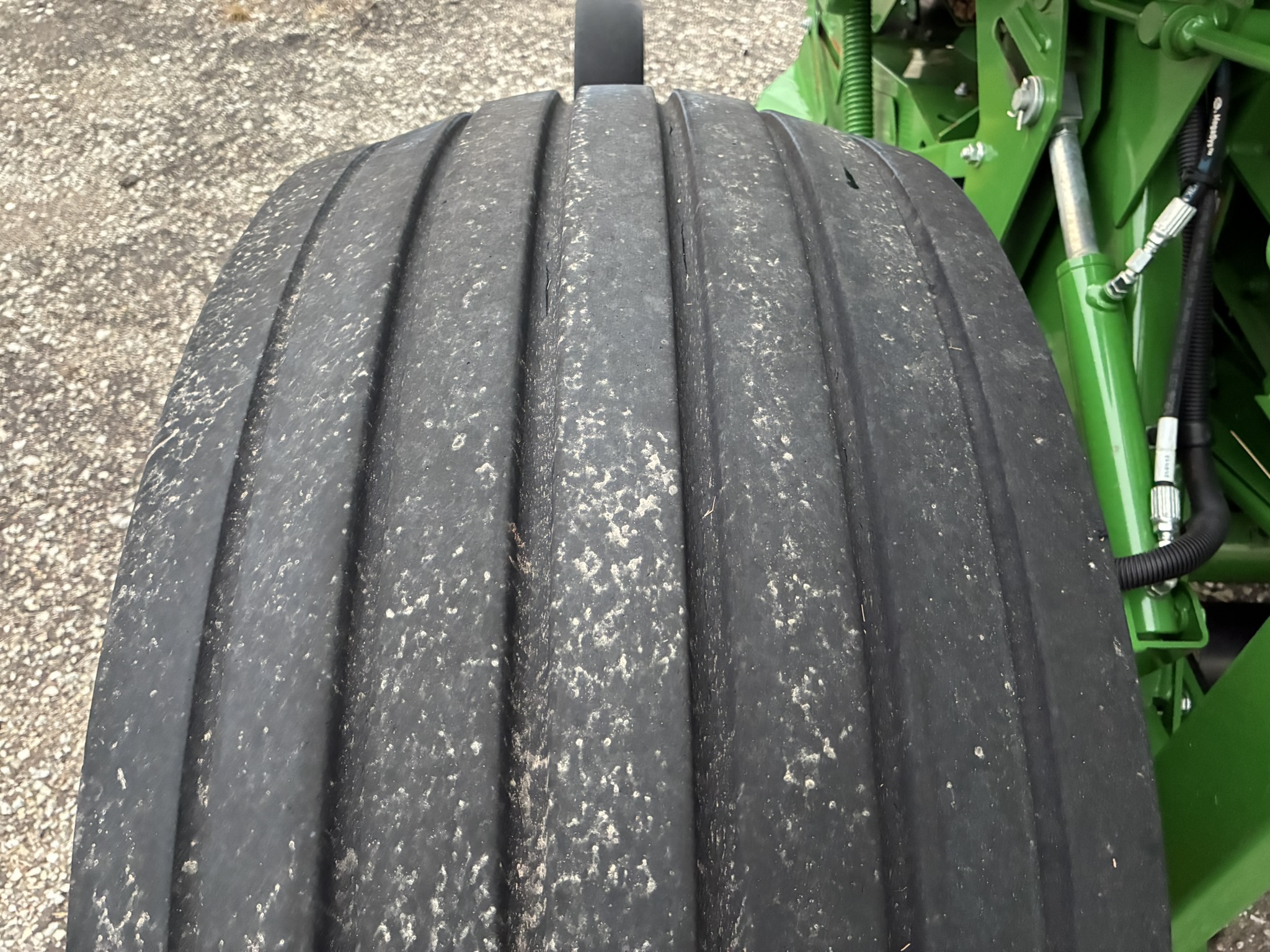 2021 John Deere 560M Image 18