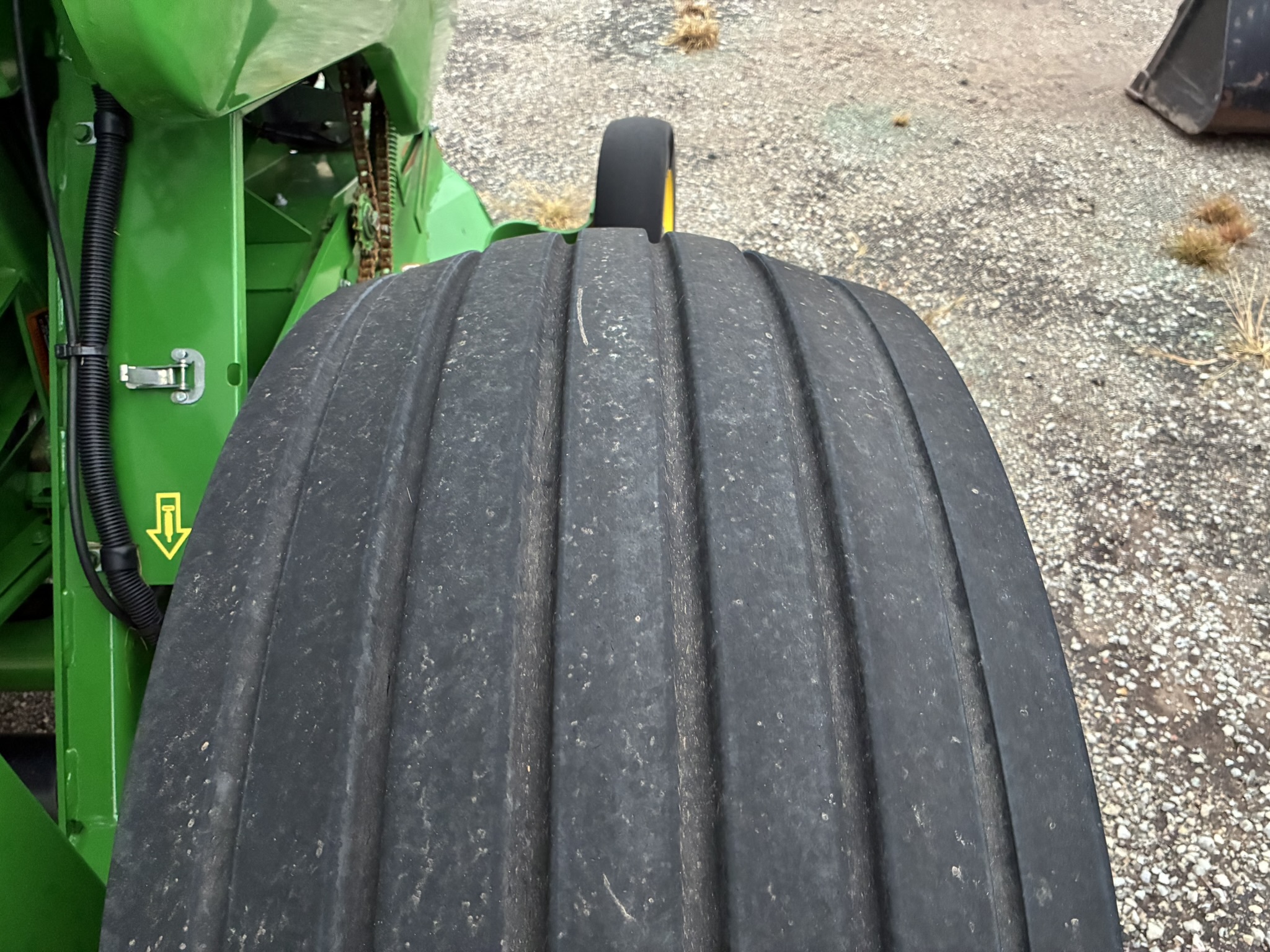 2021 John Deere 560M Image 29