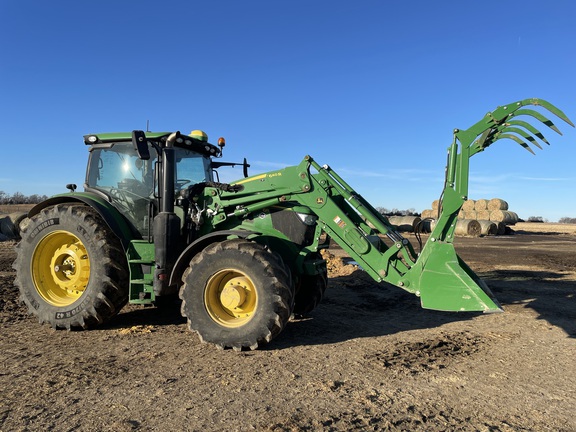  John Deere 6R 155