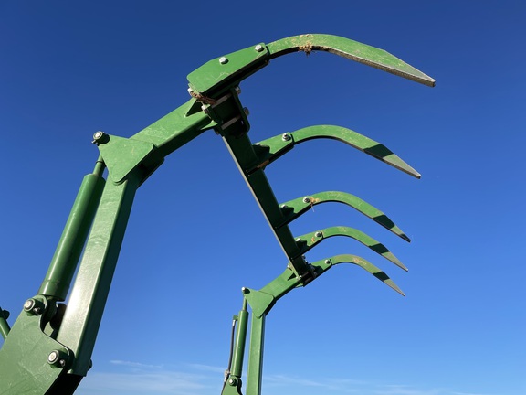 2025 John Deere 6R 155 - Photo15