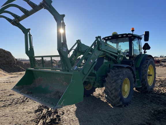 2025 John Deere 6R 155 - Photo13