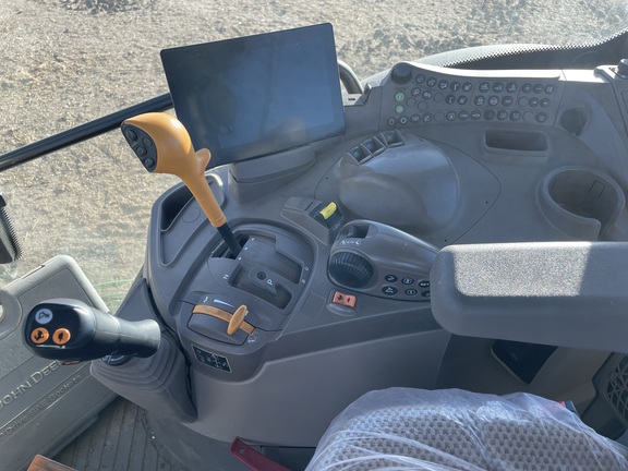 2025 John Deere 6R 155 - Photo8