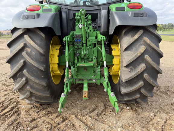 2025 John Deere 6R 155 - Photo32
