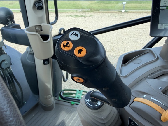 2025 John Deere 6R 155 - Photo42