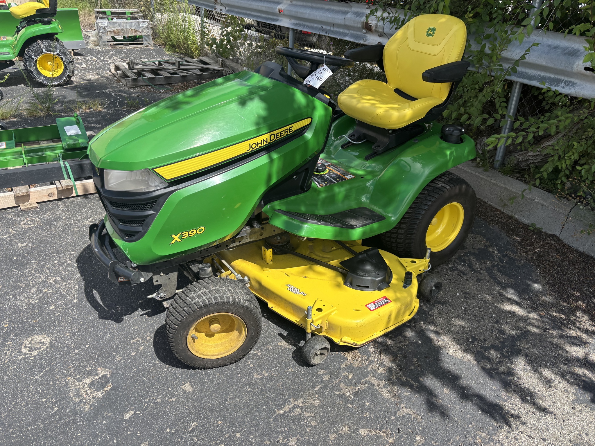 2021 John Deere X390 Image 1