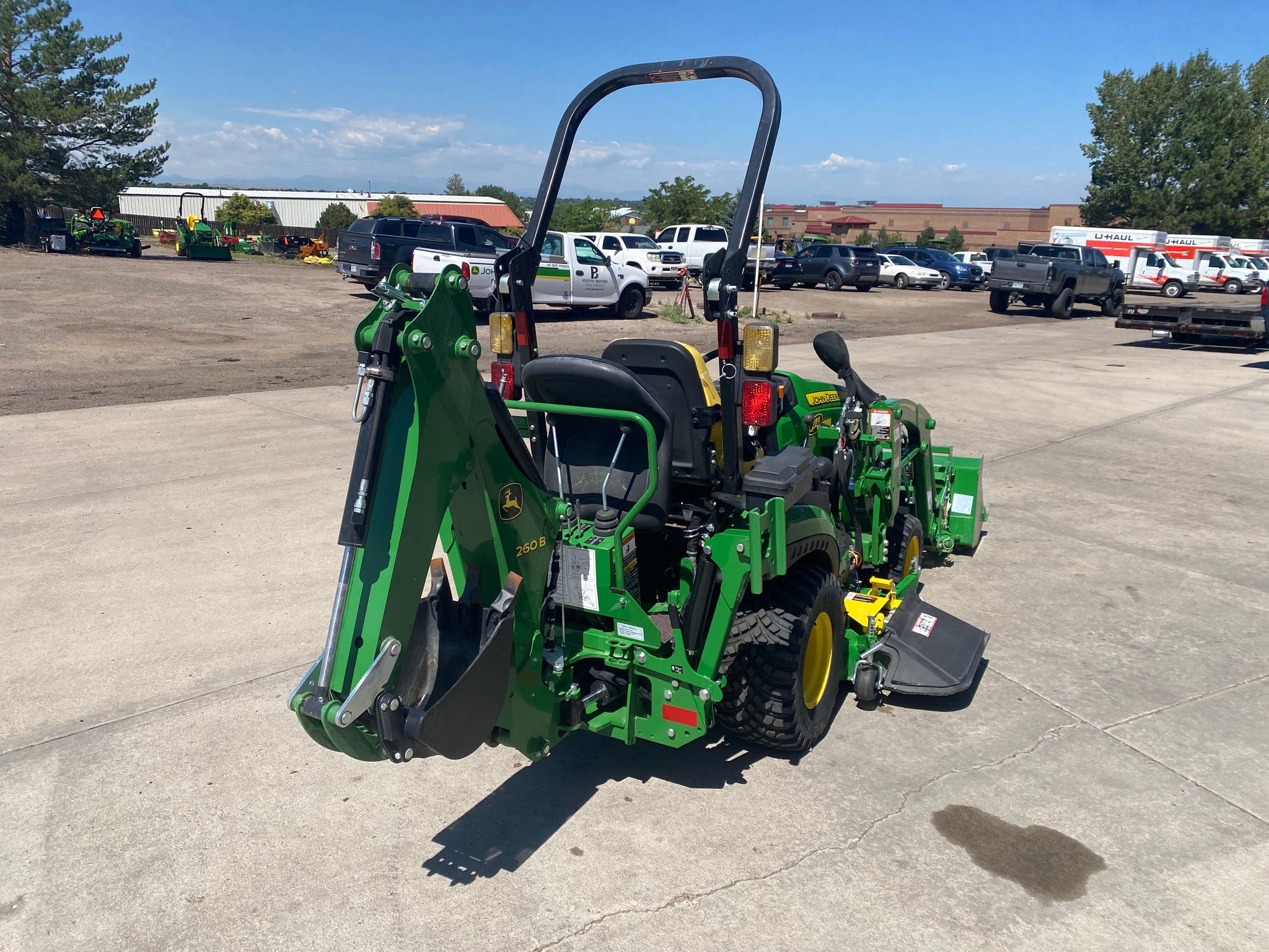 2022 John Deere 1025R Image 3