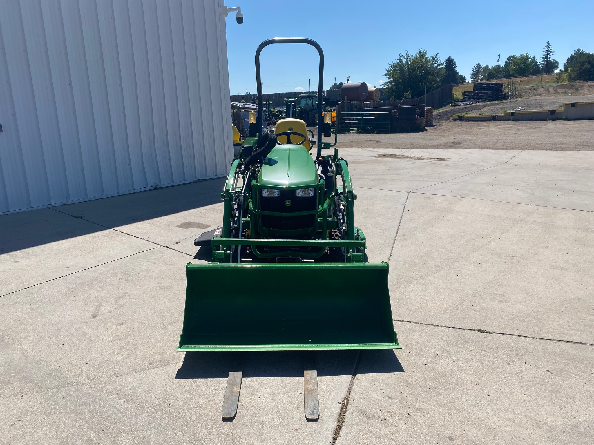 2022 John Deere 1025R Image 19