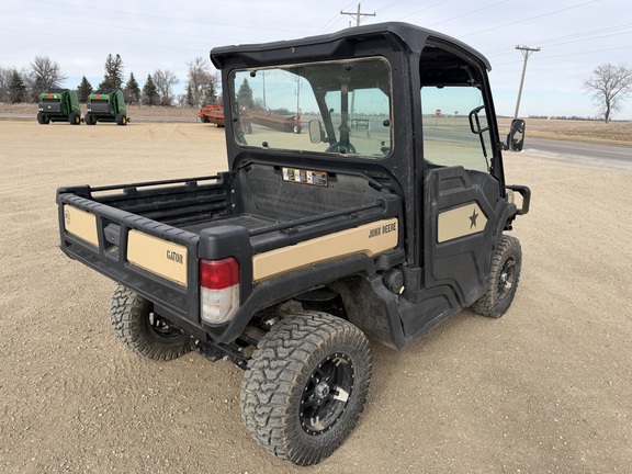 2022 John Deere XUV 835M - Photo3