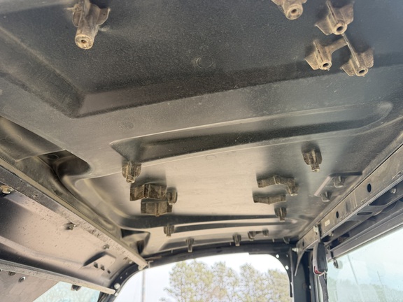 2022 John Deere XUV 835M - Photo17