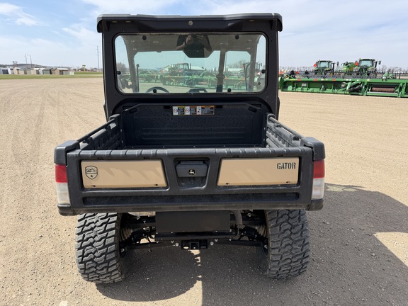 2022 John Deere XUV 835M - Photo4