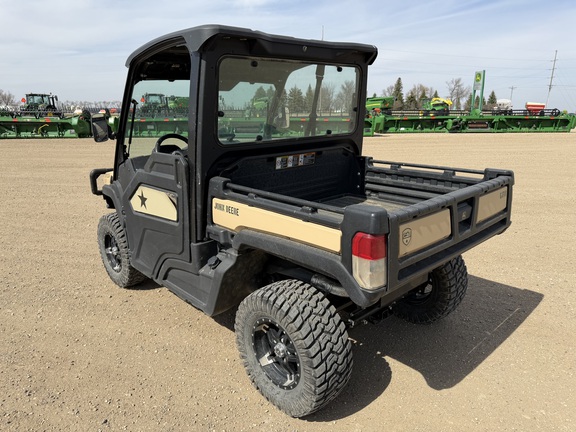 2022 John Deere XUV 835M - Photo5