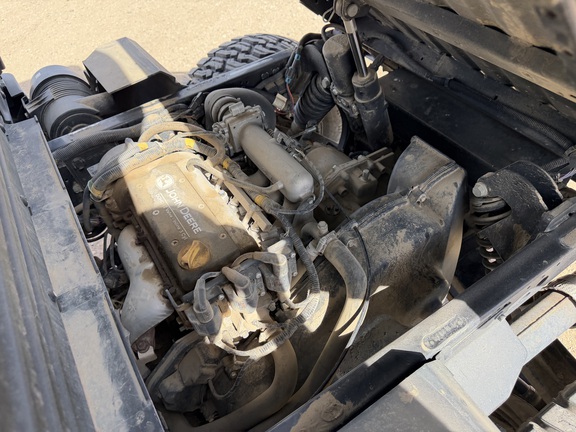 2022 John Deere XUV 835M - Photo17