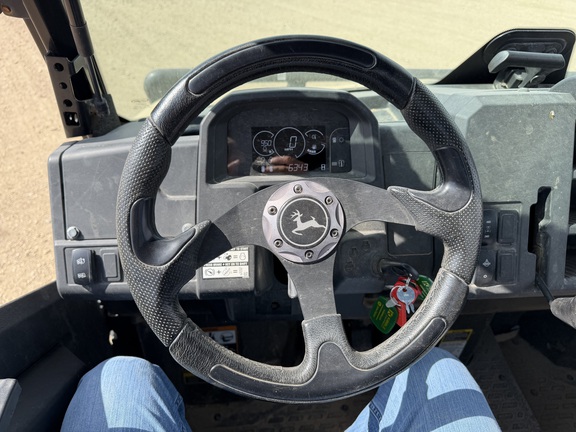 2022 John Deere XUV 835M - Photo21