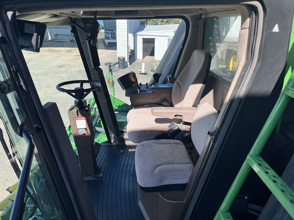 John Deere CP690 image 12