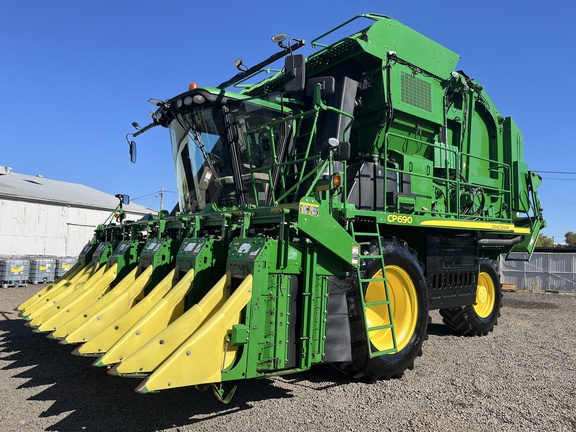 John Deere CP690 image 5