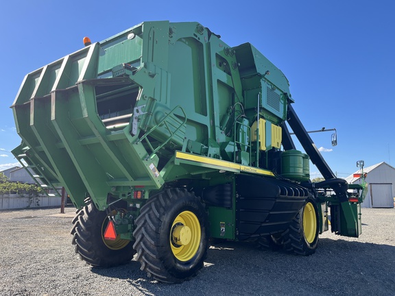 John Deere CP690 image 10