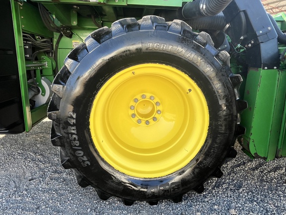 John Deere CP690 image 32