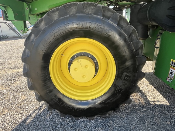 John Deere CP690 image 34