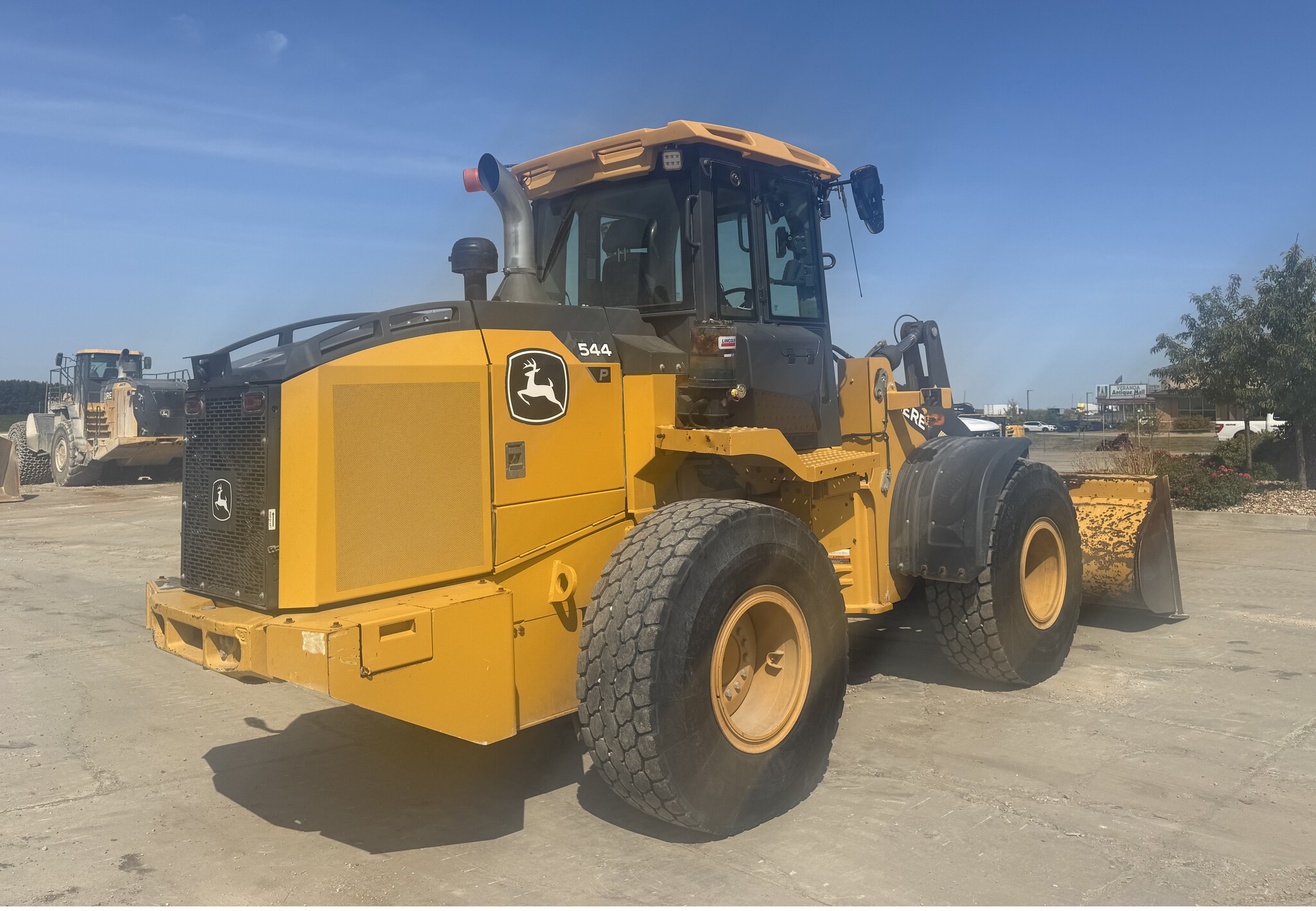 2023 John Deere 544 P Image 6