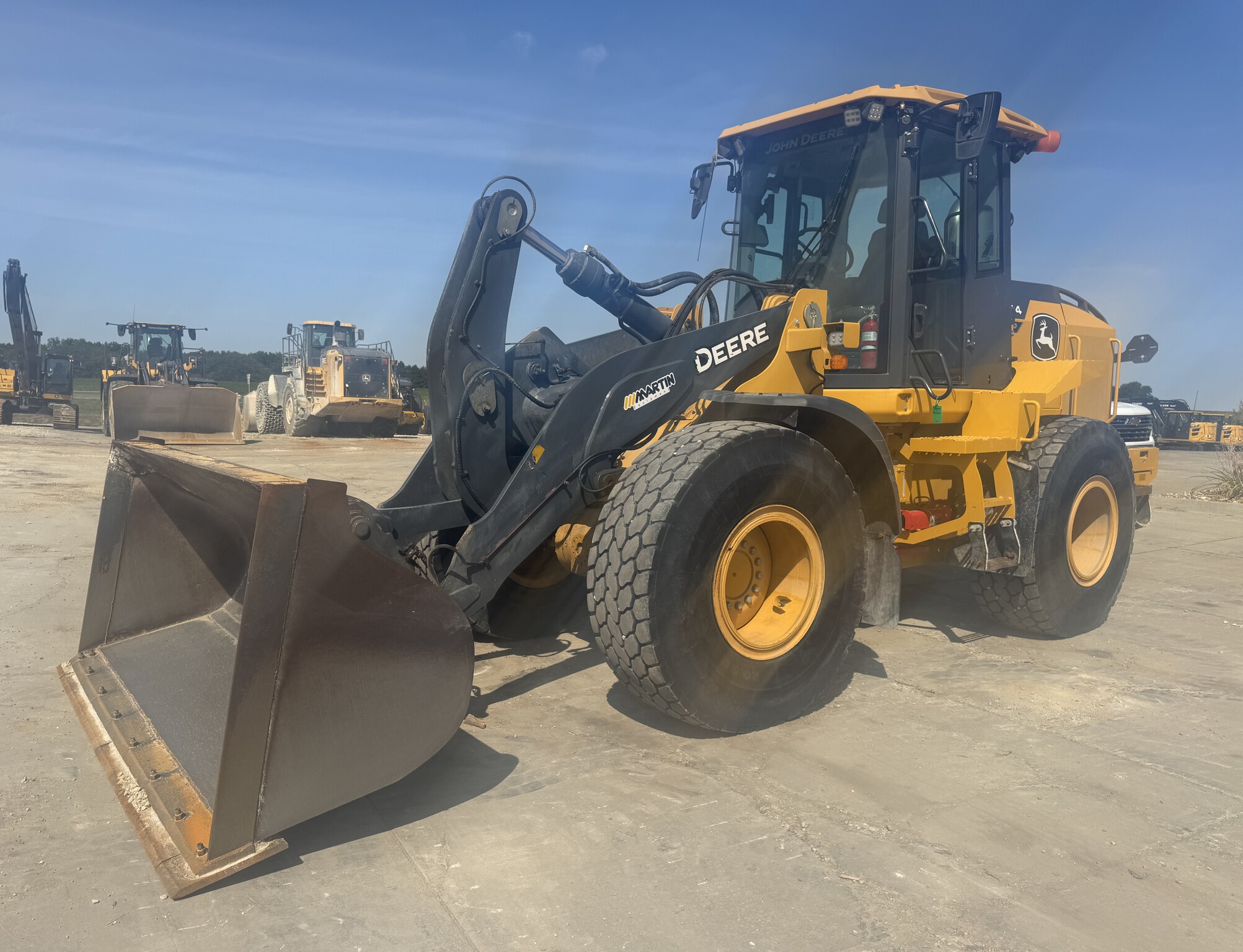 2023 John Deere 544 P Image 2