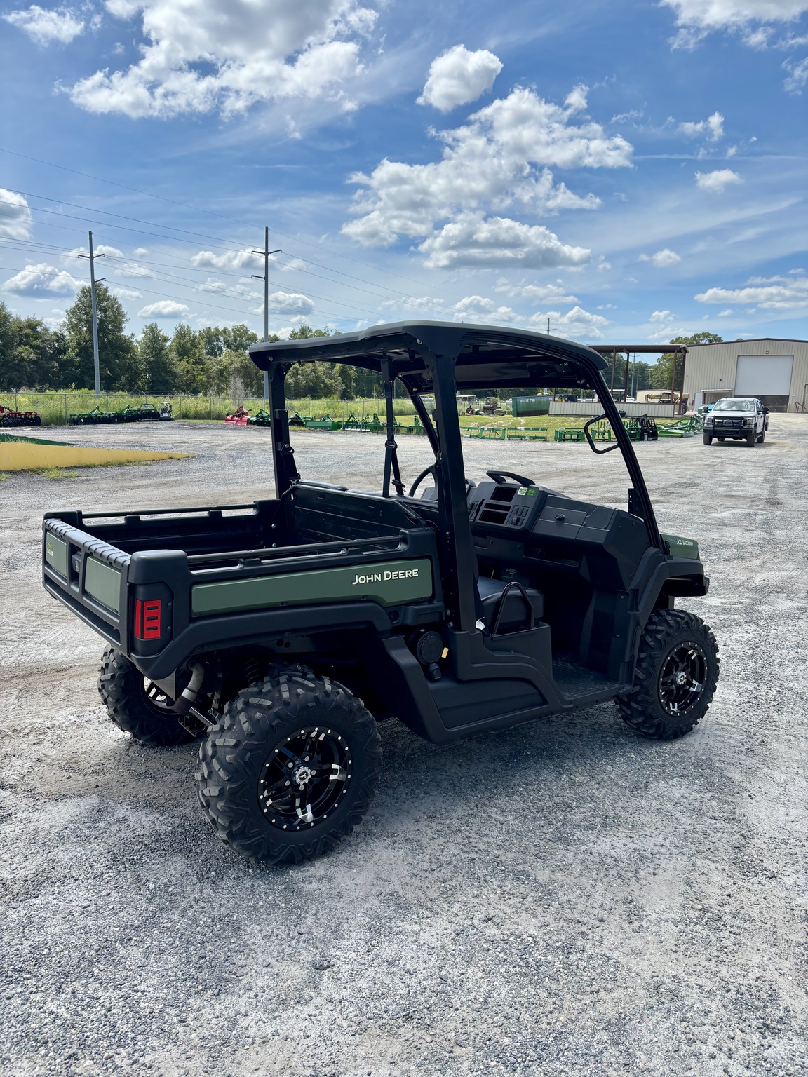 2022 John Deere XUV835M Image 5