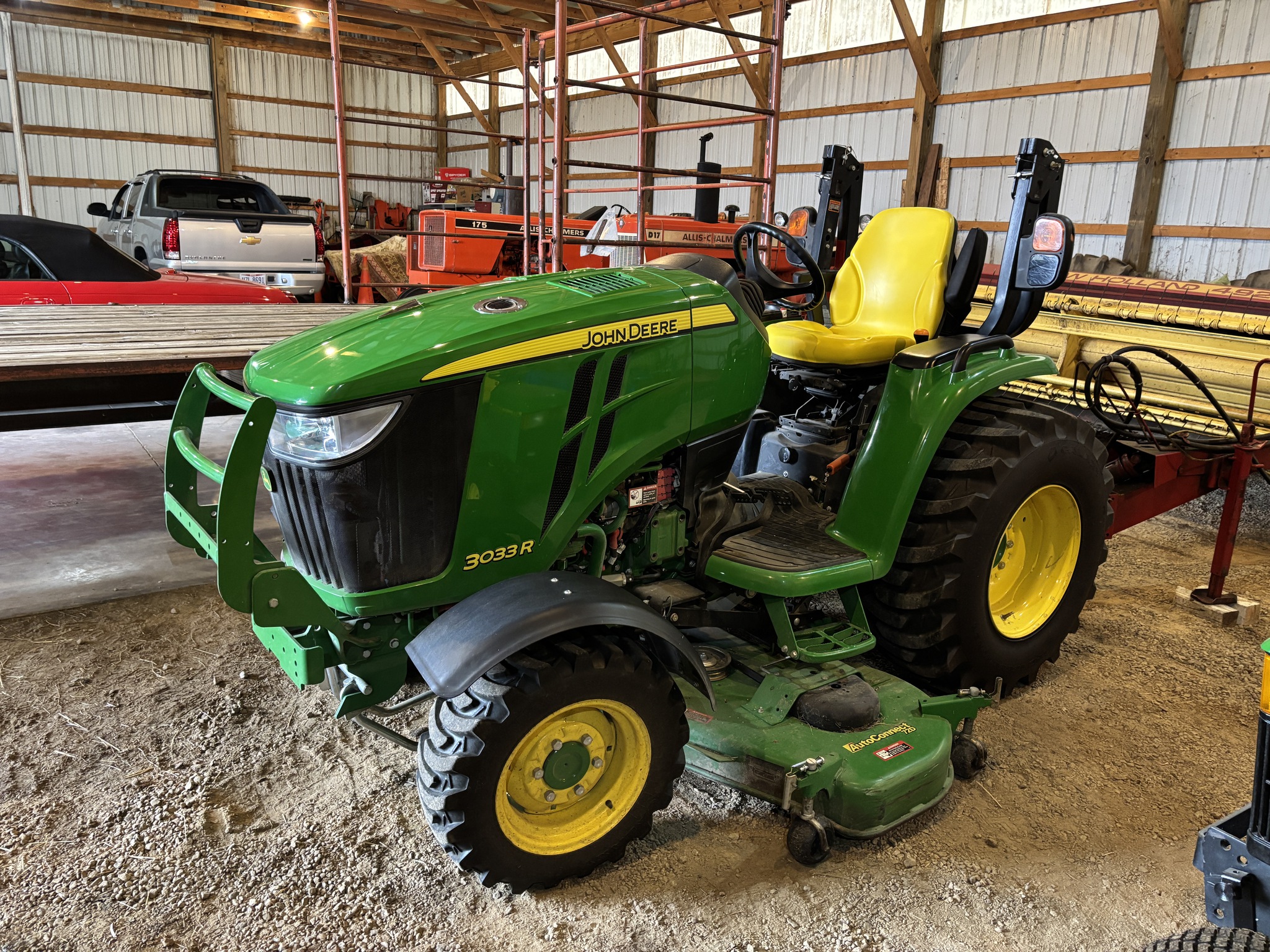 Used 2015 John Deere 3033R Compact Utility Tractors at Koenig Equipment in Oxford, OH - PhotoXL1