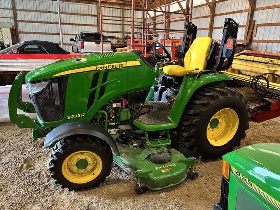 Used 2015 John Deere 3033R Compact Utility Tractors at Koenig Equipment in Oxford, OH - Photo2