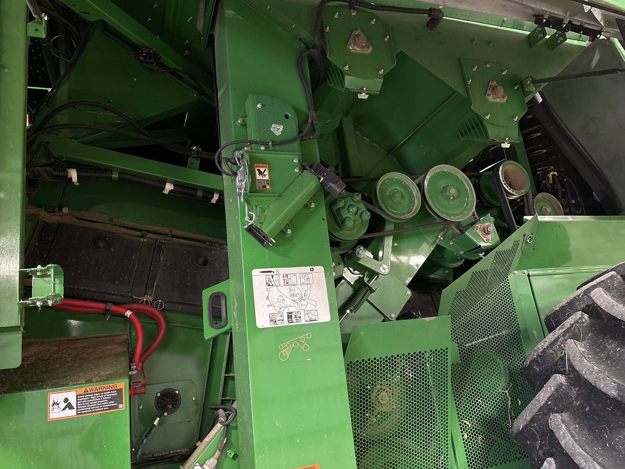 Used 2023 John Deere S760 Combines at Koenig Equipment in Urbana, OH - PhotoXL18