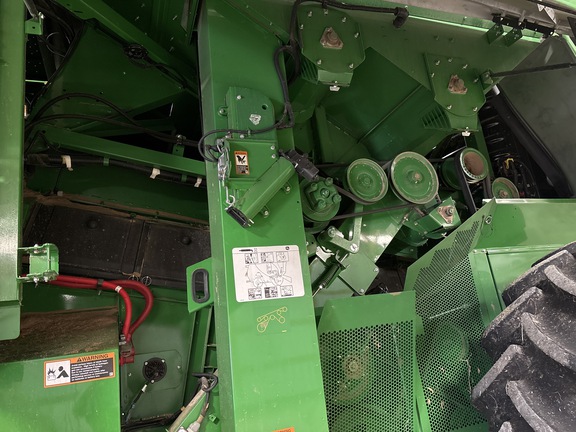 Used 2023 John Deere S760 Combines at Koenig Equipment in Urbana, OH - Photo18