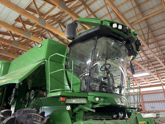 Used 2023 John Deere S760 Combines at Koenig Equipment in Urbana, OH - Photo4