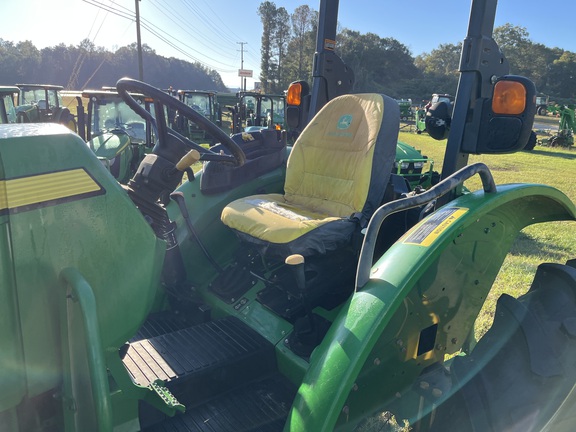 2022 John Deere 5065E Photo 2