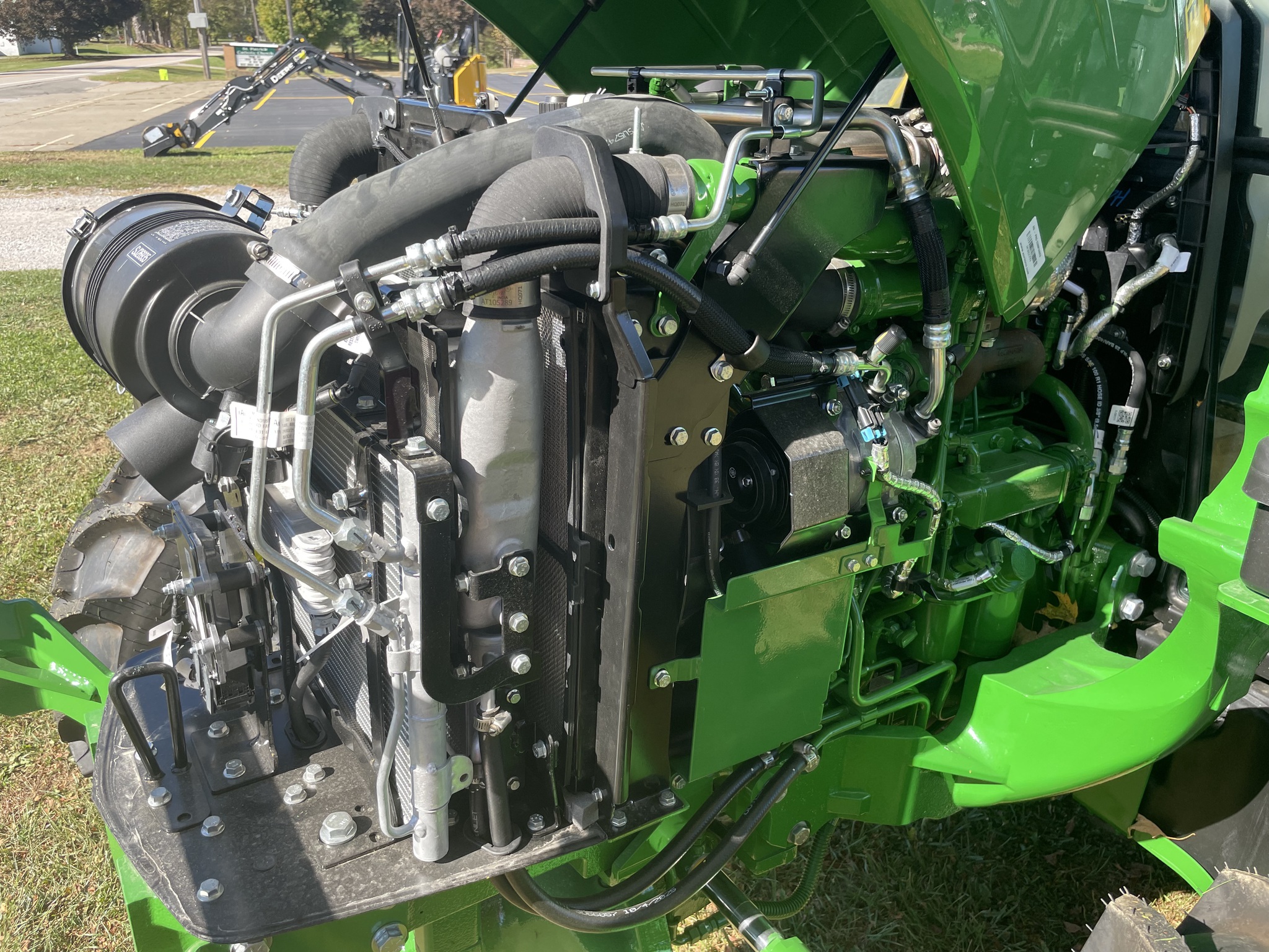 2025 John Deere 5075E Image 19