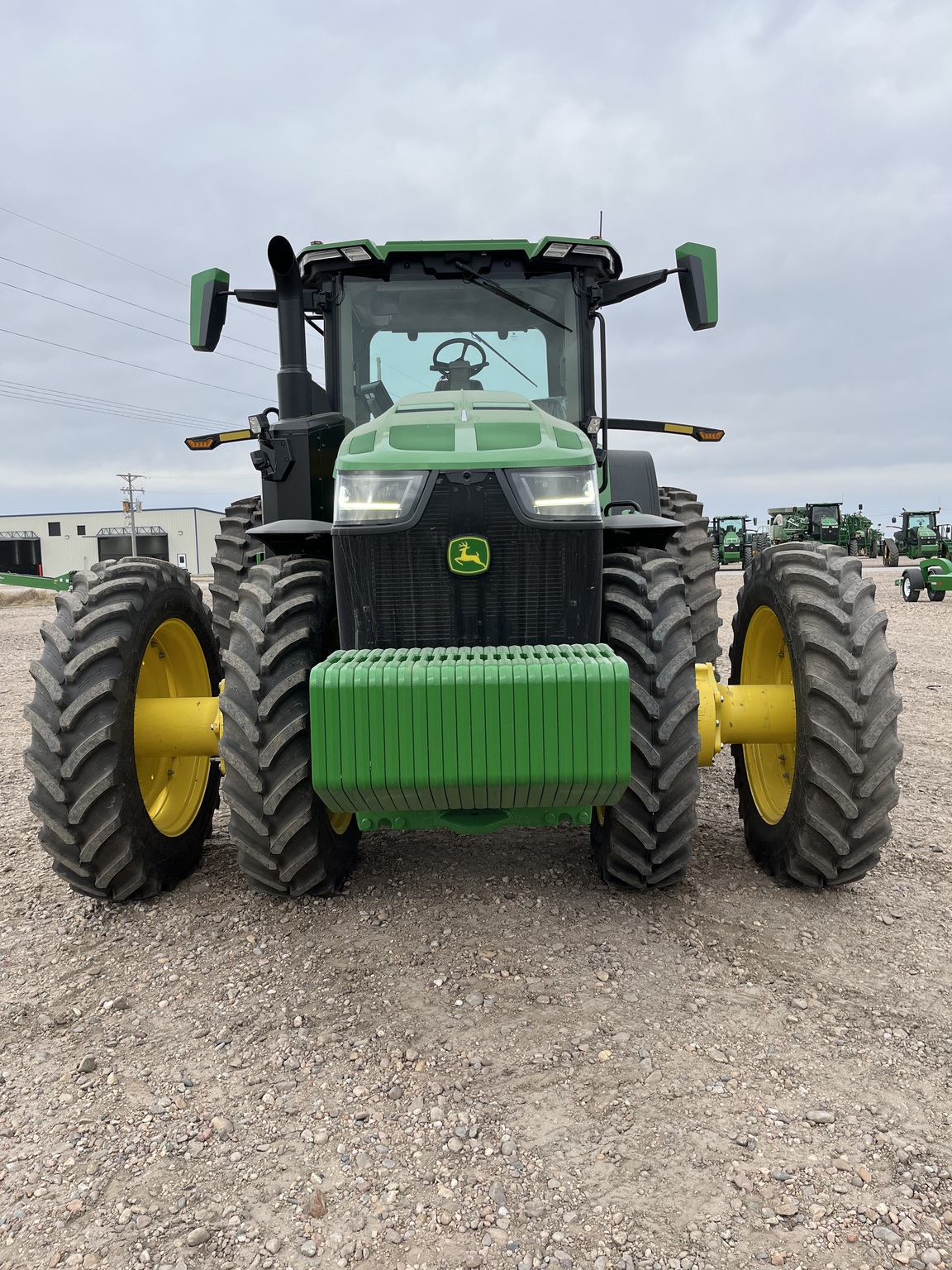 2025 John Deere 8R 310 Image 2